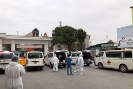 Các lực lượng chức năng tại tỉnh Hải Dương chủ động trong việc thực hiện phòng chống dịch COVID-19. (Ảnh: PV/Vietnam+)