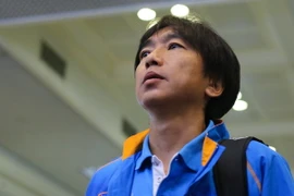Ông Toshiya Miura đã có gần hai năm gắn bó với bóng đá Việt Nam, nhận đủ mọi lời khen chê. (Ảnh: Minh Chiến/Vietnam+)