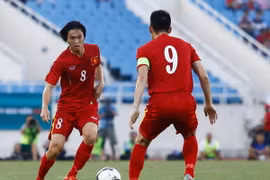 Tuấn Anh (số 8) nhiều khả năng sẽ vào sân từ ghế dự bị. (Ảnh: Minh Chiến/Vietnam+)