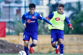 Công Vinh và đồng đội vẫn còn năm trận giao hữu ở phía trước. (Ảnh: Minh Chiến/Vietnam+)