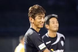 Các cầu thủ Avispa Fukuoka đang rất quyết tâm tìm vé trở lại J-League 1 ở mùa 2017. (Ảnh: VFF)