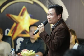 Tổng đạo diễn Nguyễn Nhật Giang chia sẻ về chương trình tại buổi họp báo. (Ảnh: Hòa Nguyễn/Vietnam+) 