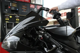 Một trạm bán xăng dầu ở San Francisco, Mỹ. (Nguồn: AFP/TTXVN)