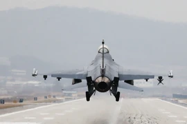 Máy bay F-16. (Nguồn: YONHAP/TTXVN)