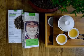 Cách dưỡng da từ trong ra ngoài chỉ với một hộp trà xanh