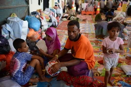 Người di cư Rohingya từ Myanmar tại cảng Langsa ở Aceh, Indonesia. (Nguồn: AFP/TTXVN)