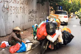 Lượng chất thải nhựa và túi nilon chiếm khoảng 8-12% trong chất thải rắn sinh hoạt. (Ảnh: Hùng Võ/Vietnam+)