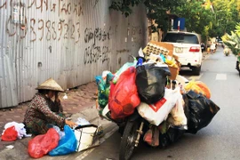 Lượng chất thải nhựa và túi nilon chiếm khoảng 8-12% trong chất thải rắn sinh hoạt. (Ảnh: Hùng Võ/Vietnam+)
