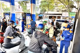 Cơ quan quản lý xăng dầu dự trữ quốc gia phải có năng lực, chuyên môn, nghiệp vụ và có chức năng quản lý Nhà nước về ngành, lĩnh vực này. (Ảnh: Vietnam+)