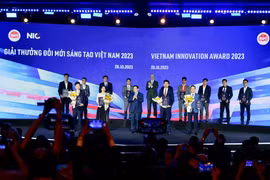 Top 4 giải pháp xuất sắc nhất tham gia Chương trình Thách thức Đổi mới sáng tạo Việt Nam 2023. (Ảnh: Minh Sơn/Vietnam+)