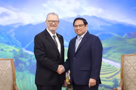 Thủ tướng Phạm Minh Chính tiếp Giám đốc Điều hành khu vực của Hội đồng Kinh doanh Hoa Kỳ - ASEAN, nguyên Đại sứ Hoa Kỳ tại Việt Nam Michael Michalak. (Ảnh: Dương Giang/TTXVN)
