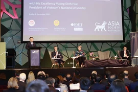 Chủ tịch Quốc hội Vương Đình Huệ phát biểu tại Đại học RMIT, Australia (Ảnh: Doãn Tấn/TTXVN)