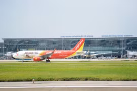 Dự án sửa chữa đường cất hạ cánh và đường lăn tại Cảng hàng không quốc tế Nội Bài đã được hoàn thành. (Ảnh: Việt Hùng/Vietnam+)