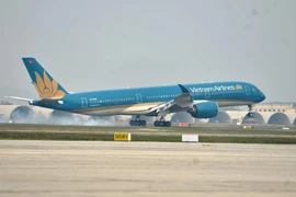 Đường cất hạ cánh 1B, Cảng hàng không quốc tế Nội Bài dự kiến được đưa vào khai thác từ ngày 9/9. (Ảnh: CTV/Vietnam+)