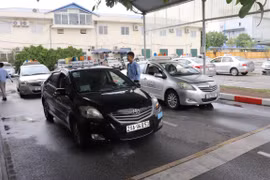 Dừng đào tạo, sát hạch giấy phép lái xe để phòng, chống dịch COVID-19 đang có diễn biến phức tạp. (Ảnh: Việt Hùng/Vietnam+)