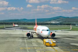 Hãng hàng không Vietjet sẽ thí điểm đón đoàn khách ‘hộ chiếu vaccine’ đầu tiên đến Phú Quốc. (Ảnh: CTV/Vietnam+)