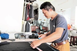 [Video] Lễ hội Vinh danh làng nghề may complet truyền thống Vân Từ