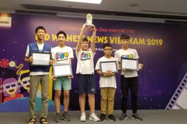 Nhóm Giải Nhất hạng mục 13-18 tuổi. (Ảnh: CTV/Vietnam+)
