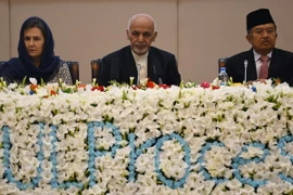 Tổng thống Afghanistan Ashraf Ghani (giữa) tại hội nghị. (Nguồn: AFP/TTXVN)