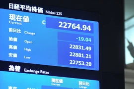 Bảng tỉ giá chứng khoán tại Tokyo, Nhật Bản. (Nguồn: AFP/TTXVN)