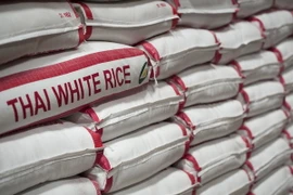 Gạo được đóng gói chờ xuất khẩu tại một nhà máy ở Bangkok. (Nguồn: AFP/TTXVN)