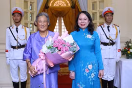 Phó Chủ tịch nước Võ Thị Ánh Xuân và Công chúa Thái Lan Maha Chakri Sirindhorn. (Ảnh: Văn Điệp/TTXVN)