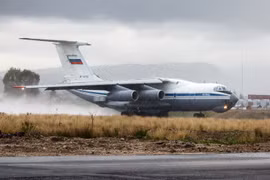 Máy bay vận tải Ilyushin IL-76 của Nga. (Ảnh: AFP/TTXVN)