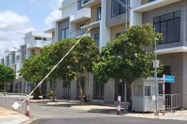 Khu đất dự án mà Công ty Cổ phần Đầu tư Danh Khôi Holdings đã tự ý chuyển mục đích sử dụng. (Ảnh: Hoàng Nhị/TTXVN)