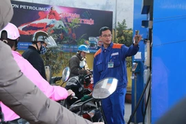 Quỹ bình ổn xăng dầu tại Petrolimex liên tục tăng trong vòng 2 tháng gần đây. (Ảnh: Đức Duy/Vietnam+)