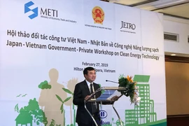 Thứ trưởng Bộ Công Thương Hoàng Quốc Vượng phát biểu tại tại Hội thảo 'Công nghệ năng lượng sạch'. (Ảnh: PV/Vietnam+)