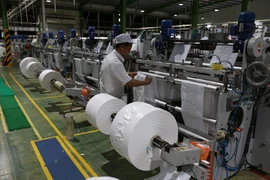 Nhiều doanh nghiệp ngành May đã có đơn hàng đến hết quý 3. (Ảnh: Đức Duy/Vietnam+)
