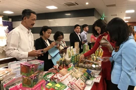 Kết nối tiêu thụ các sản phẩm OCOP. (Ảnh: Đức Duy/Vietnam+)
