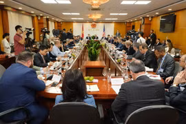 Bộ trưởng Trần Tuấn Anh tiếp Bộ trưởng Thương mại Hoa Kỳ Wilbur Ross cùng đoàn doanh nghiệp Hoa Kỳ. (Ảnh: Đức Duy/Vietnam+)