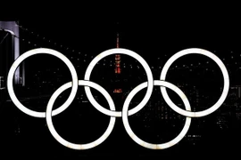 Biểu tượng Olympic tại Tokyo, Nhật Bản, ngày 21/7/2021. (Ảnh: THX/TTXVN)