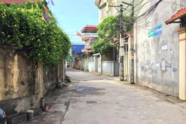 Người dân Hưng Yên được khuyến cáo ở trong nhà, hạn chế đi ra đường. (Ảnh: Đinh Tuấn/TTXVN)