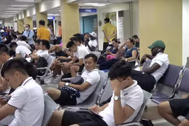 Các thành viên Hà Nội FC bị mắc kẹt ở Bacolod.