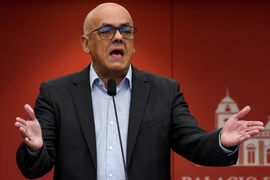 Bộ trưởng Truyền thông Venezuela Jorge Rodriguez. (Ảnh: AFP/ TTXVN)