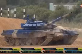 Xe tăng của đội Việt Nam ở chung kết cuộc thi Tank Biathlon.