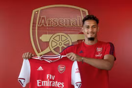 William Saliba gia nhập Arsenal. (Nguồn: arsenal.com)