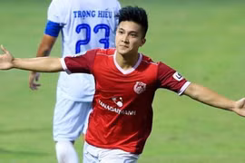 Tiền vệ Việt kiều Martin Lo.