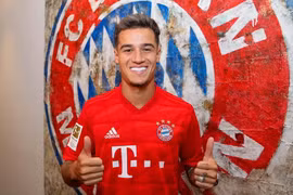'Bom tấn' Coutinho rạng rỡ trong ngày gia nhập Bayern Munich