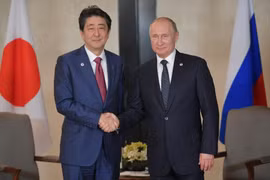 Thủ tướng Nhật Bản sẽ hội đàm với Tổng thống Nga Vladimir Putin. (Nguồn: AFP/TXTVN)