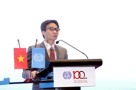 Phó Thủ tướng Chính phủ Vũ Đức Đam phát biểu tại Lễ kỷ niệm. (Ảnh: Anh Tuấn/TTXVN)