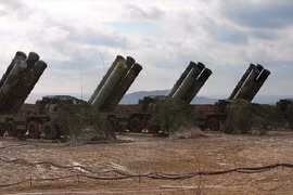 Hệ thống tên lửa phòng không S-400. (Nguồn: aa.com.tr)