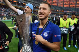 Eden Hazard giành danh hiệu cuối cùng Chelsea. (Nguồn: Sky)
