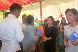 Ấm áp tình đoàn kết giữa các địa phương của Việt Nam và Campuchia