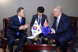 Tổng thống Hàn Quốc Moon Jae-in gặp Thủ tướng Australia Scott Morrison tại New York. (Nguồn: Yonhap)