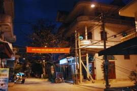 Tết đến, điện về bừng sáng nơi đảo xa vùng Đông Bắc Tổ quốc