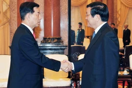 Chủ tịch nước Trương Tấn Sang tiếp Bộ trưởng Quốc phòng Hàn Quốc Han Min-koo đang ở thăm và làm việc tại Việt Nam. (Ảnh: Trọng Đức/TTXVN)