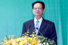 Thủ tướng Nguyễn Tấn Dũng phát biểu chỉ đạo tại hội nghị. (Ảnh: Đức Tám/TTXVN)